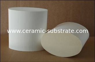 Podłoże ceramiczne o strukturze plastra miodu