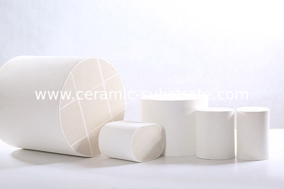 Podłoże ceramiczne o strukturze plastra miodu, 100CSI ceramiczny katalizator / katalizator