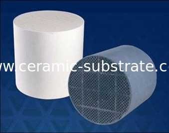 Filtr ceramiczny o strukturze plastra miodu