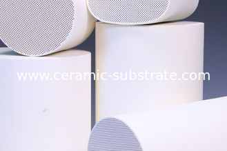 Podłoże ceramiczne o strukturze plastra miodu, 100CSI ceramiczny katalizator / katalizator