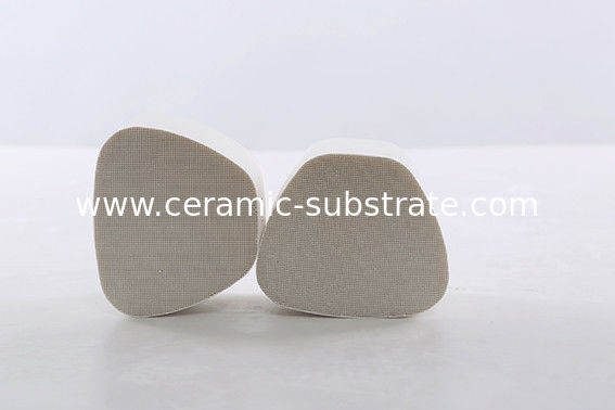 Monolit Cordierite Honeycomb Ceramiczne porowate dla konwerterów katalitycznych